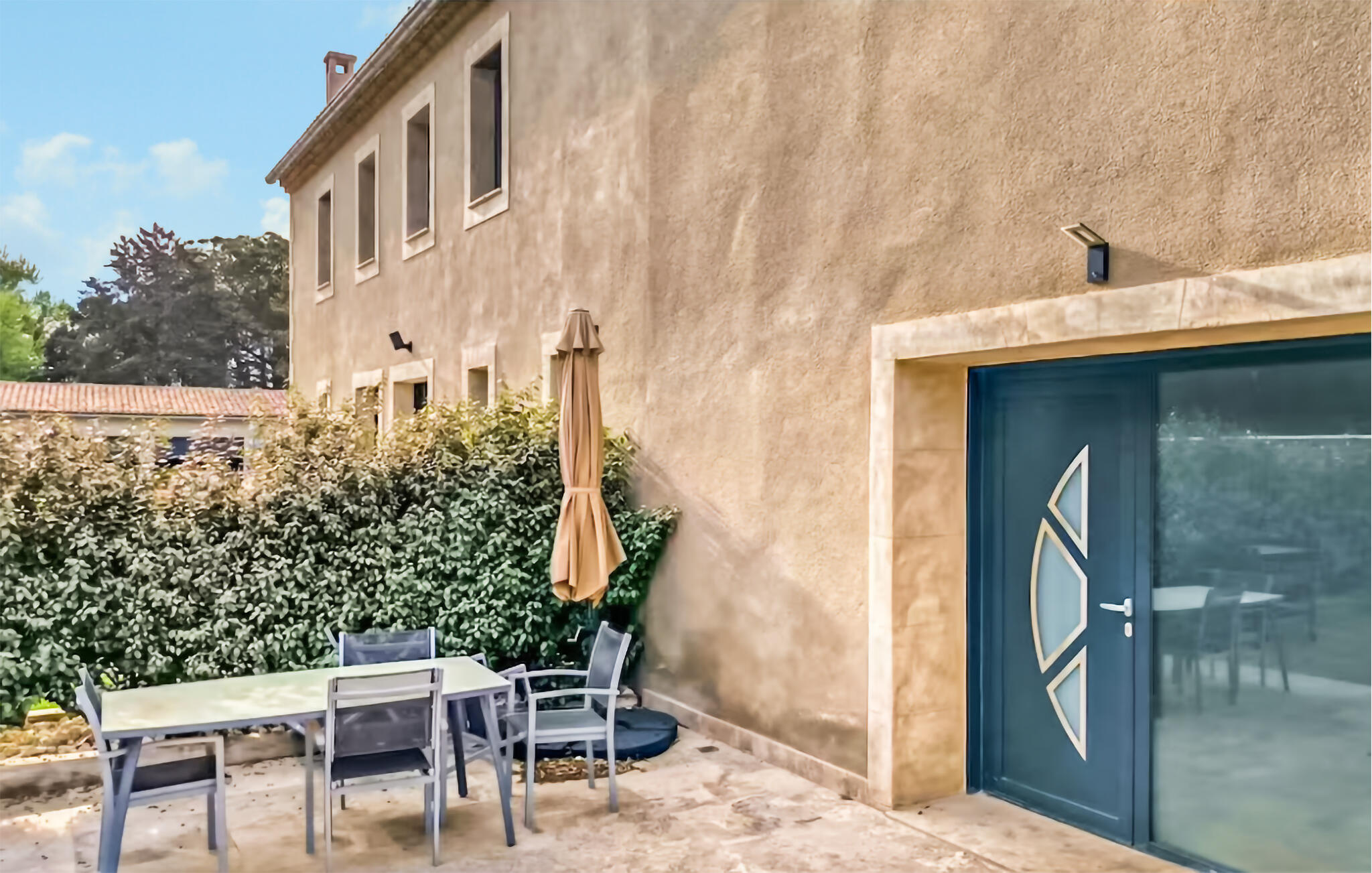 Vakantiehuis met privé zwembad in Noves (Frankrijk) voor 14 personen