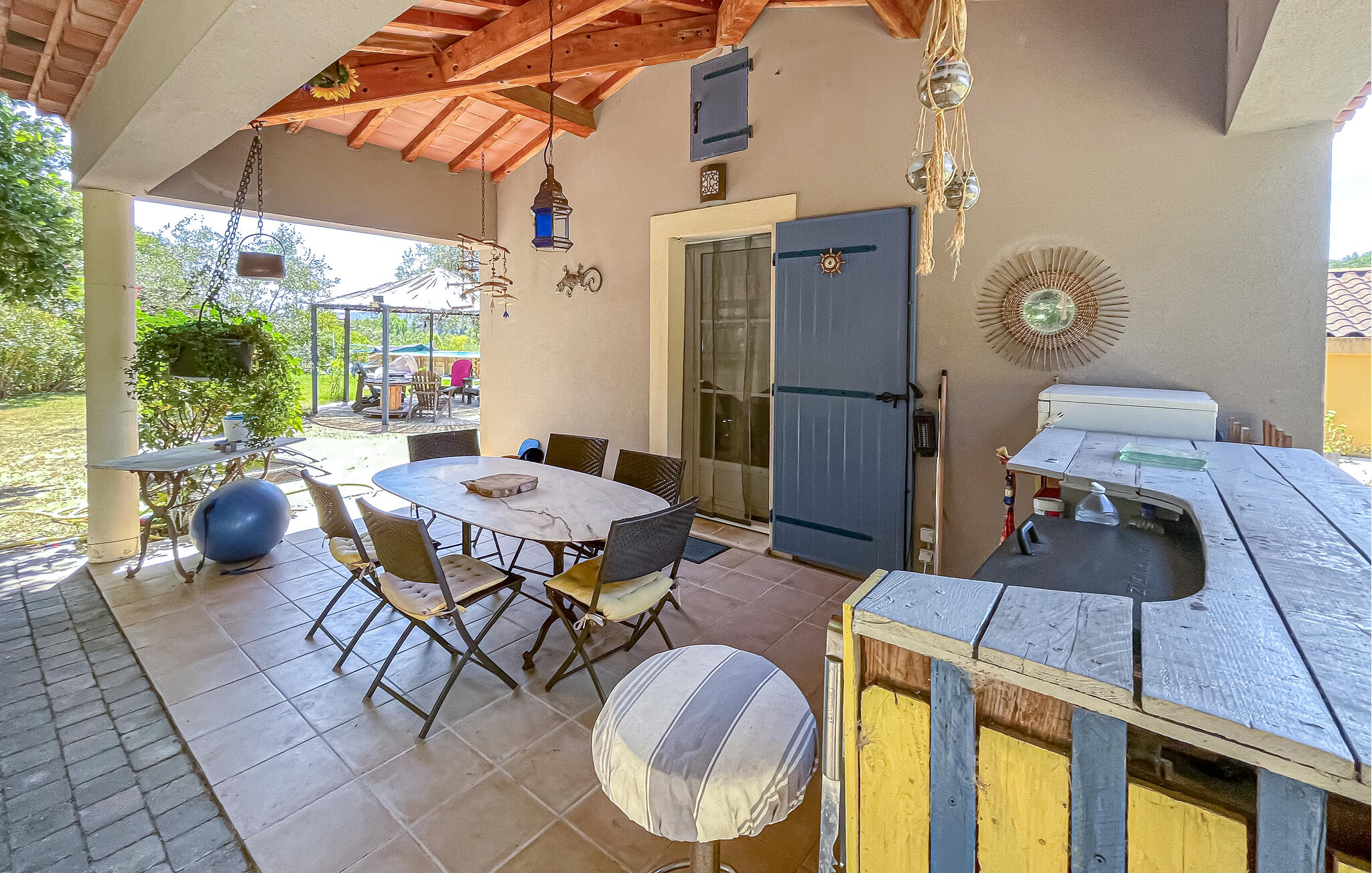Ferienhaus mit umzäuntem Garten in Miramas (Frankreich) und 1 Hund erlaubt