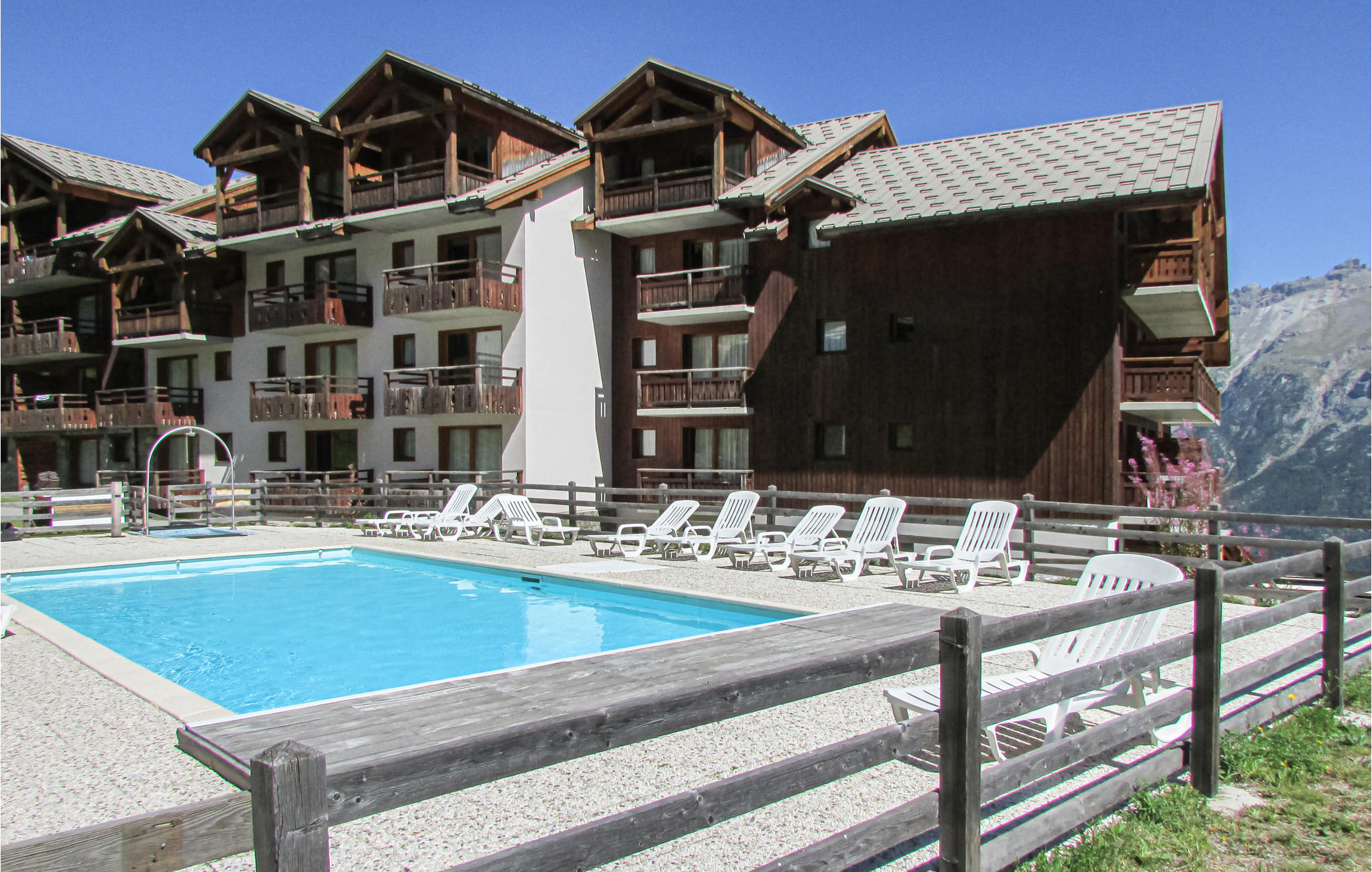 Vakantiehuis met zwembad in Puy-St-Vincent (Frankrijk) voor 4 personen