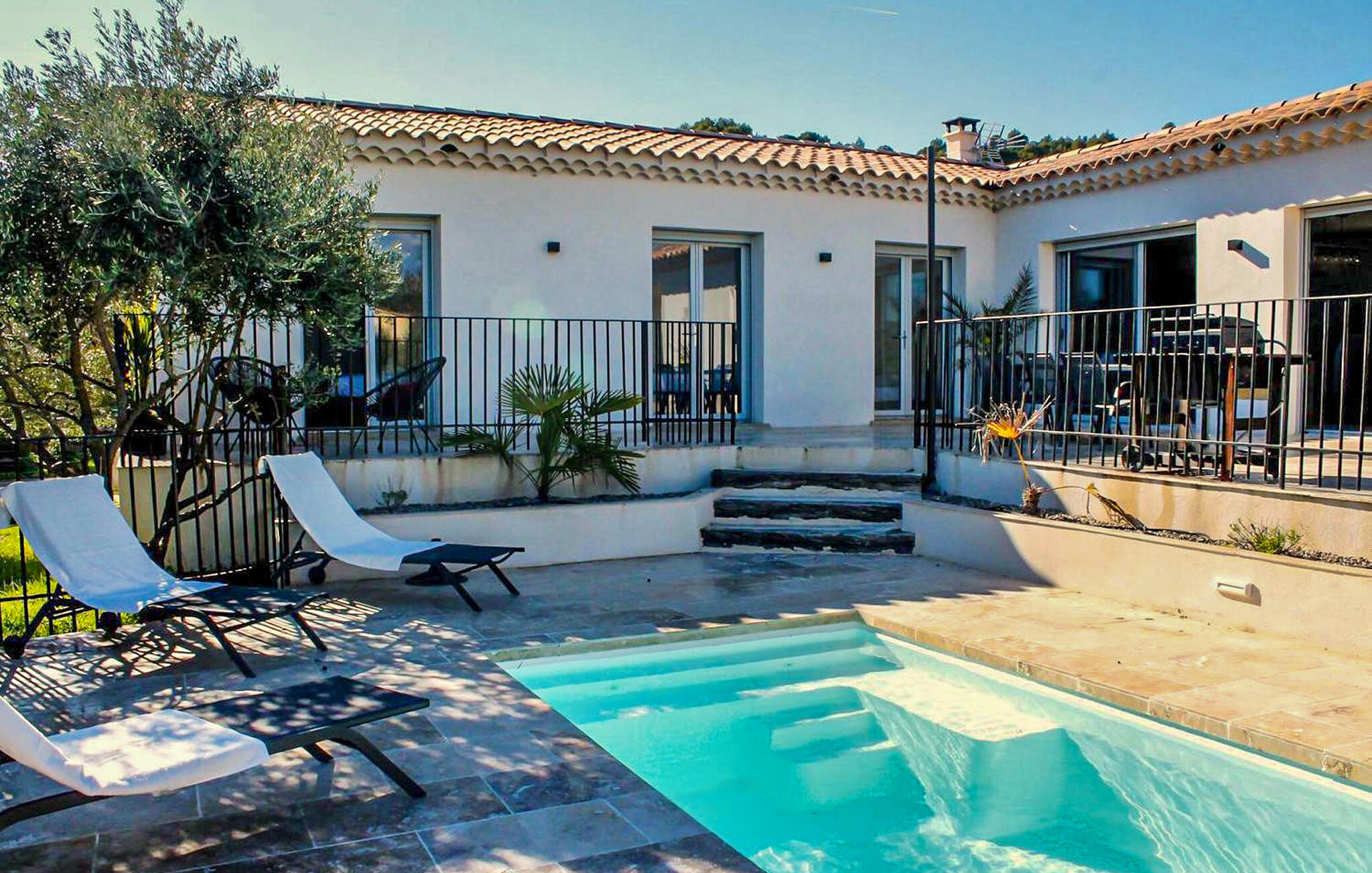 Vakantiehuis met zwembad in Mormoiron (Frankrijk) voor 6 personen