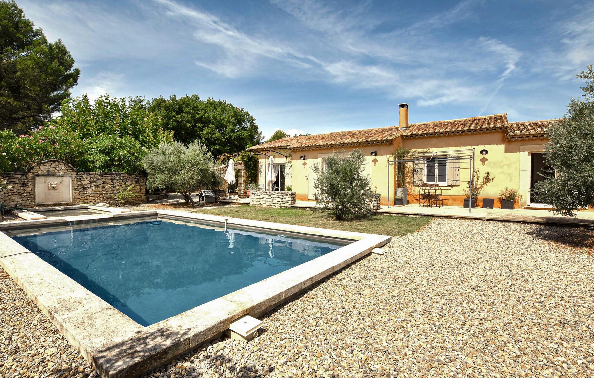 Vakantiehuis met privé zwembad in Lacoste (Frankrijk) voor 10 personen