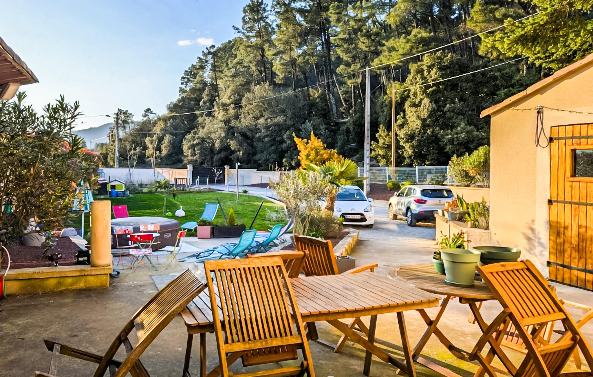 Vakantiehuis met omheinde tuin in St Fortunat Sur Eyrieux (Frankrijk) 2 honden zijn welkom