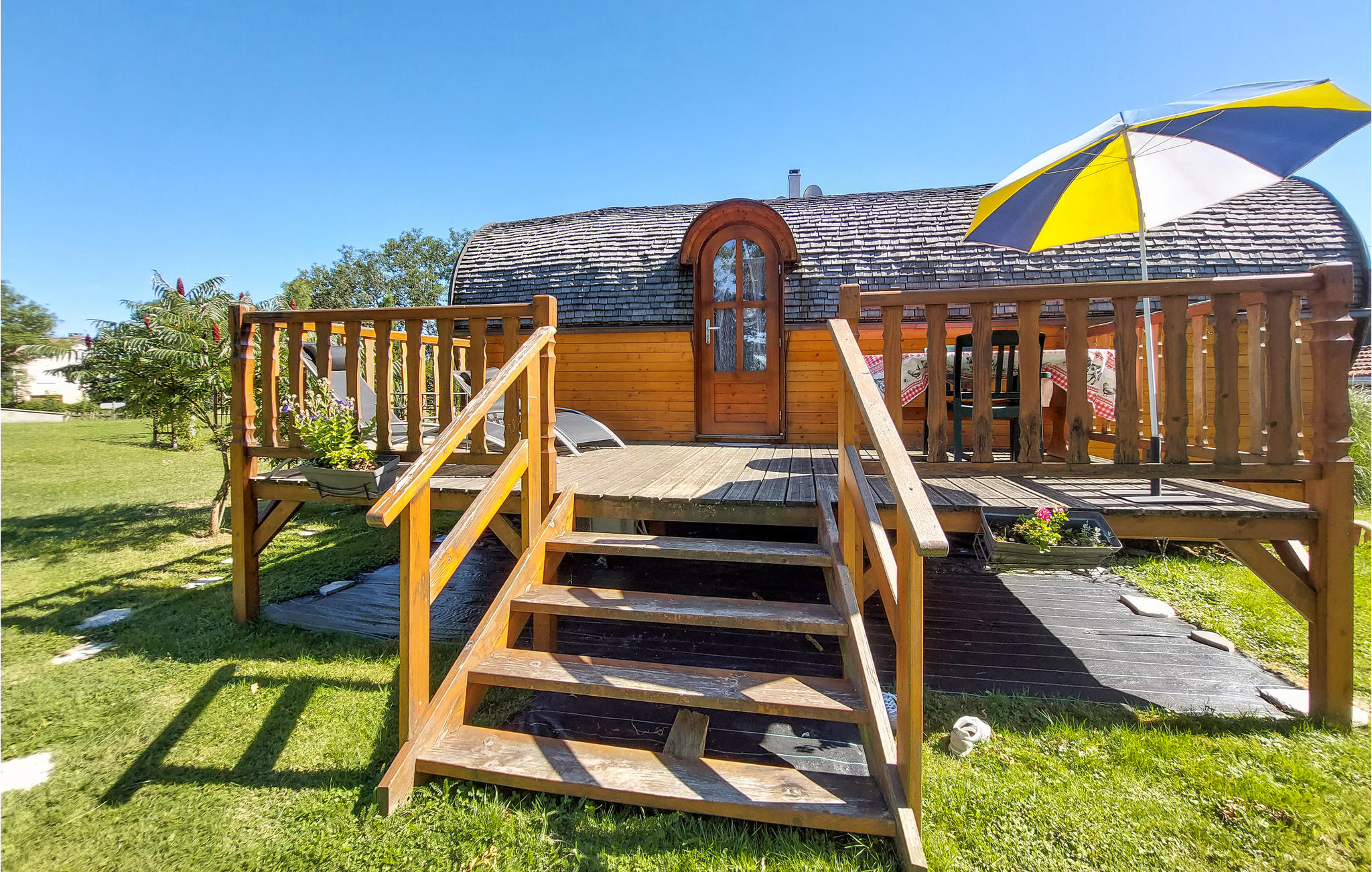 Vakantiehuis met zwembad in Tonneau à la Ronzière- Charlieu (Frankrijk) voor 2 personen