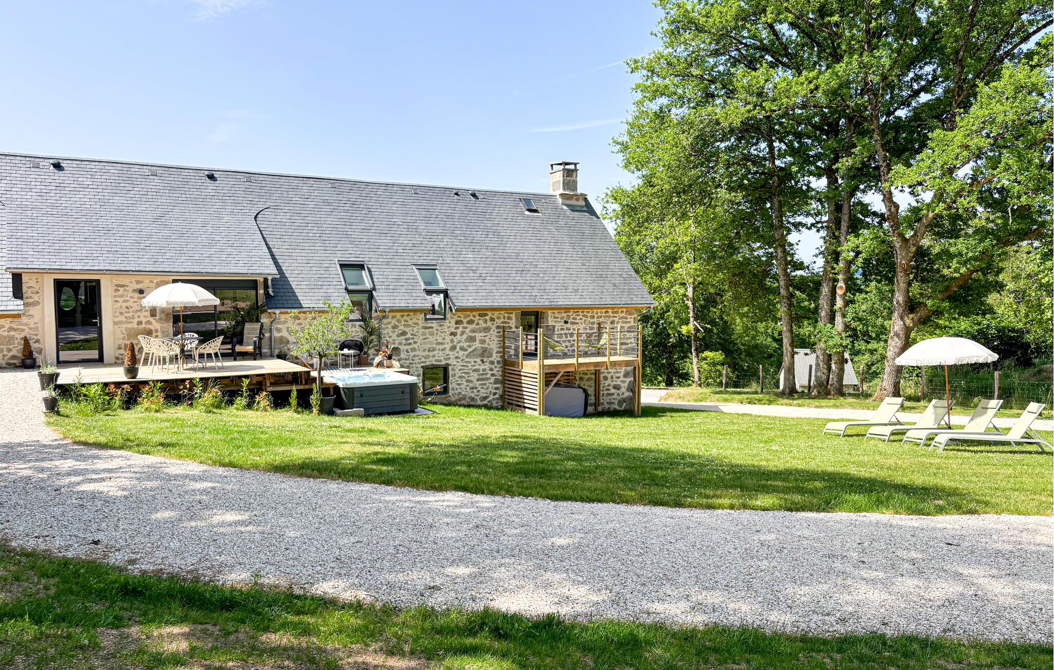 Ferienhaus in Alleyrat (Frankreich) und 1 Hund erlaubt