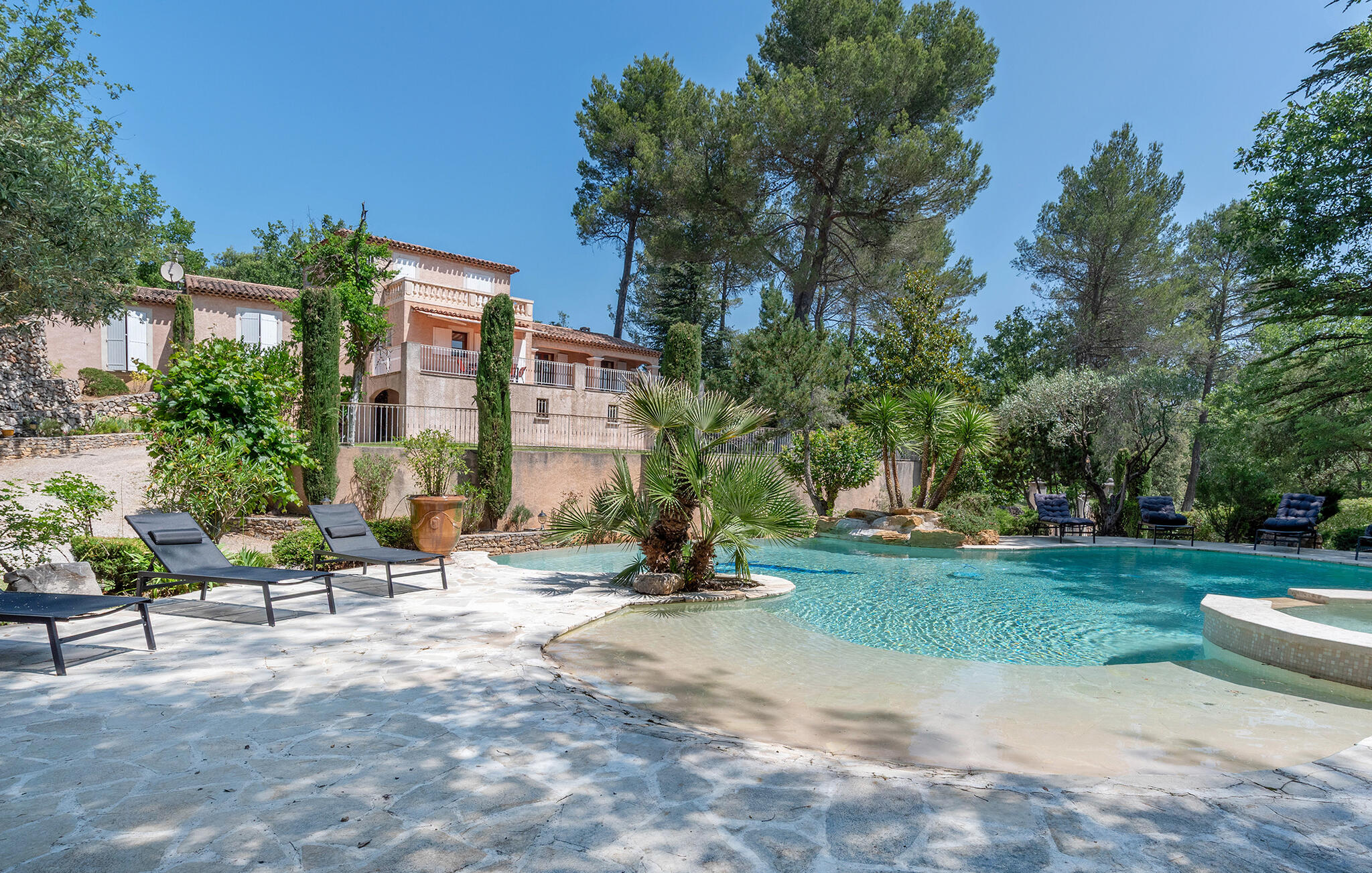 Vakantiehuis met privé zwembad in Saint-Maximin-la-Sainte-Baume (Frankrijk) voor 8 personen