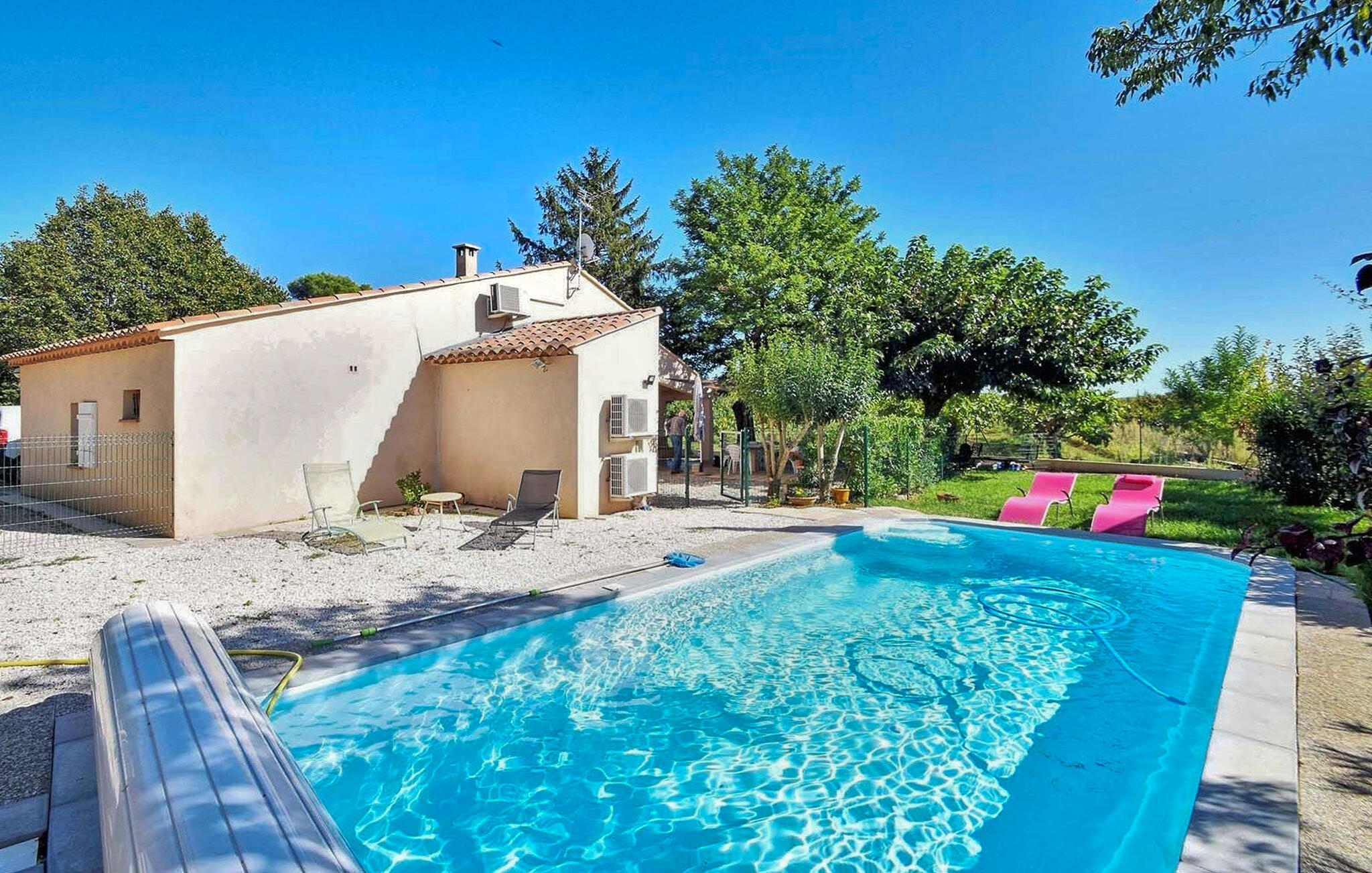 Vakantiehuis met privé zwembad in Sollies-Pont (Frankrijk) voor 6 personen