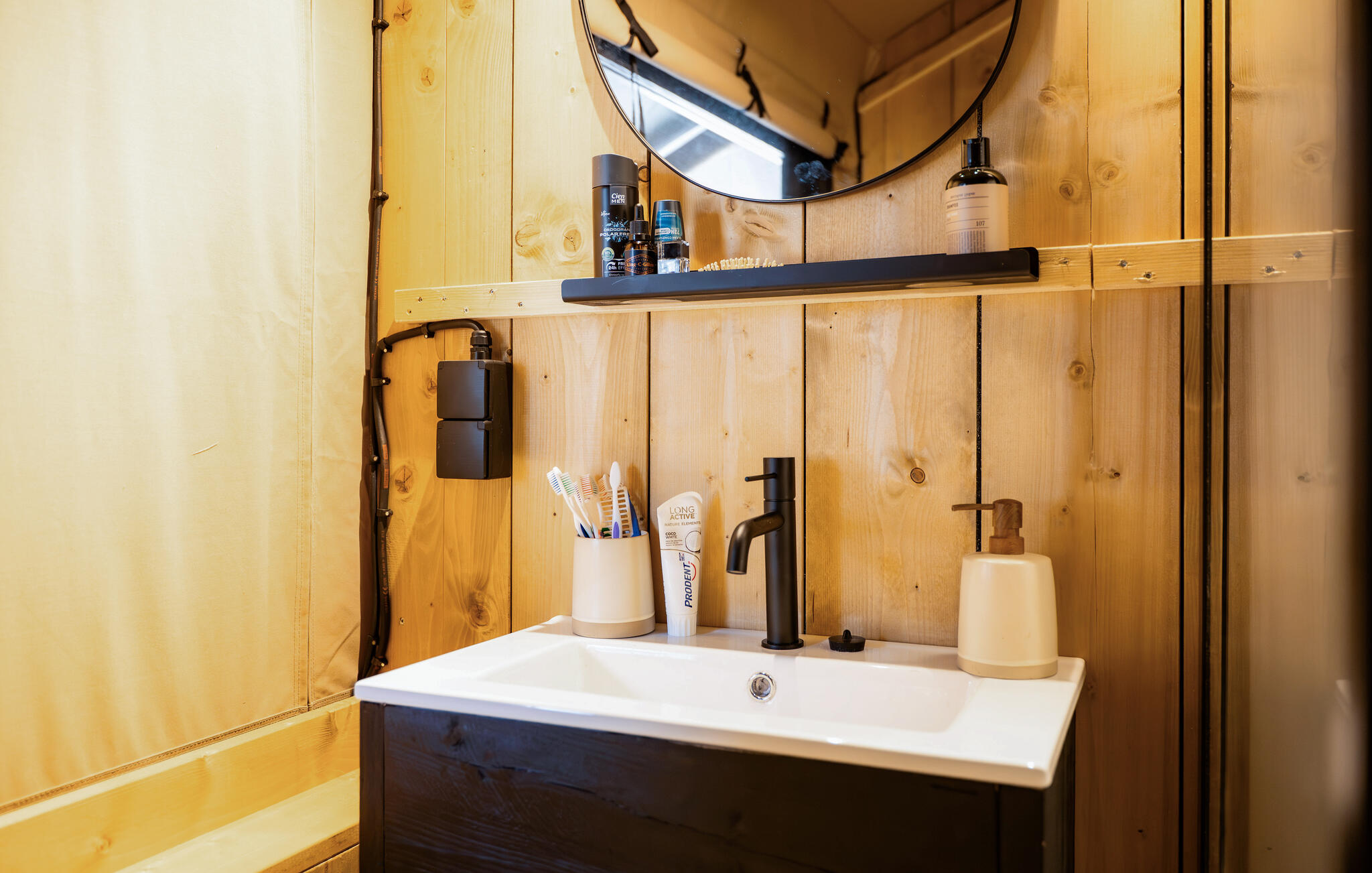 Accommodation image