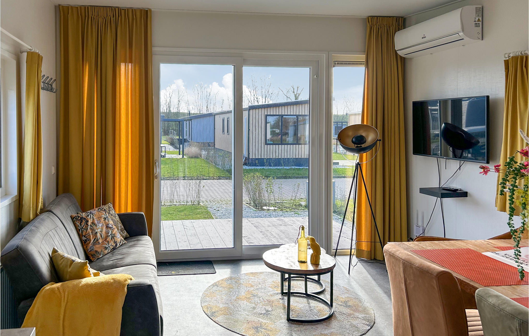 Vakantiehuis met zwembad in Scherpenisse (Nederland) voor 4 personen