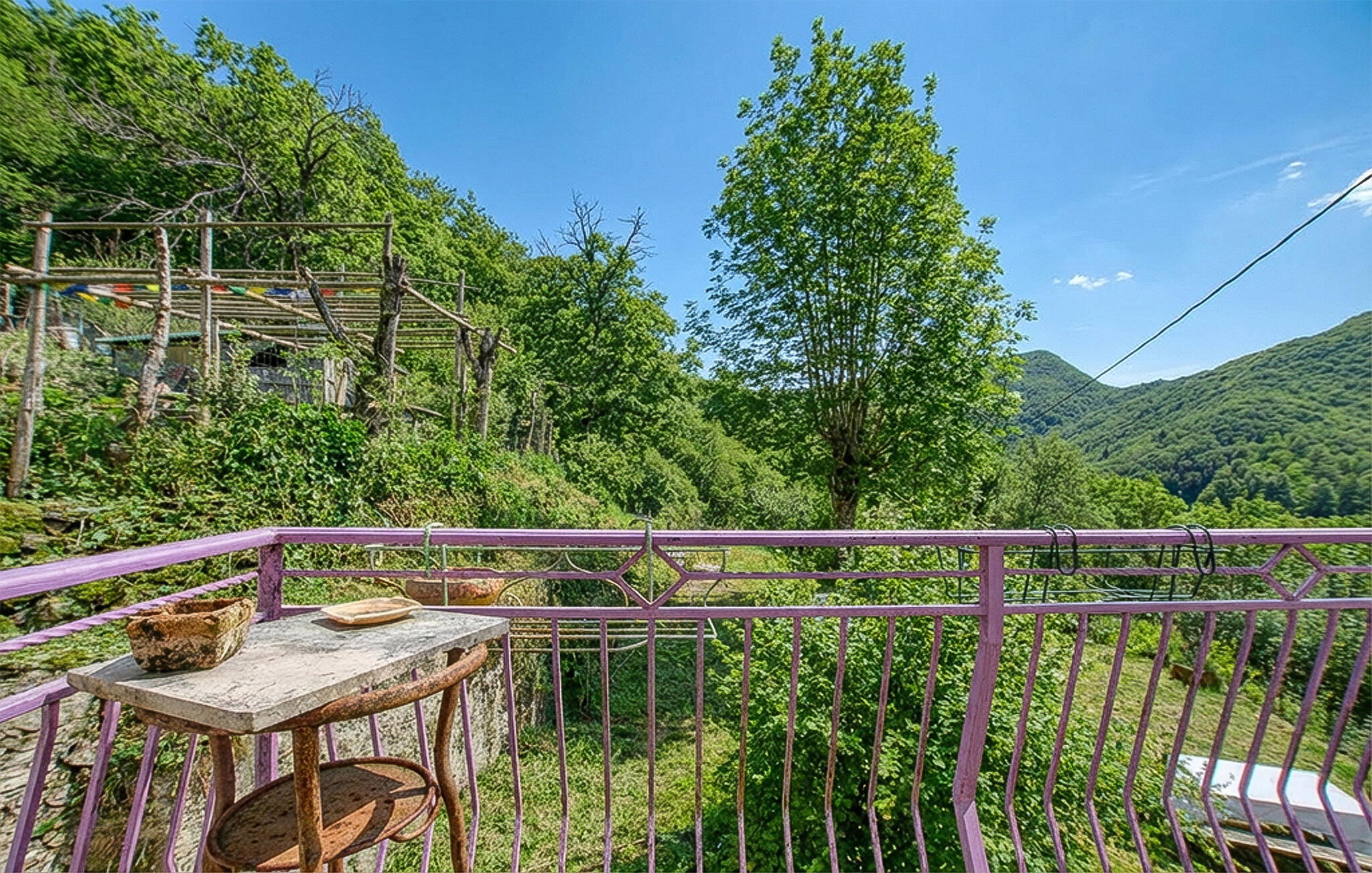 Vakantiehuis met omheinde tuin in Rezzoaglio (Italië) 2 honden zijn welkom