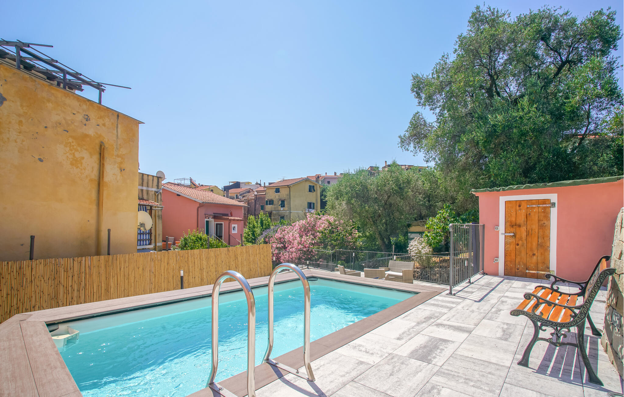 Vakantiehuis met privé zwembad in Costarainera (Italië) voor 6 personen