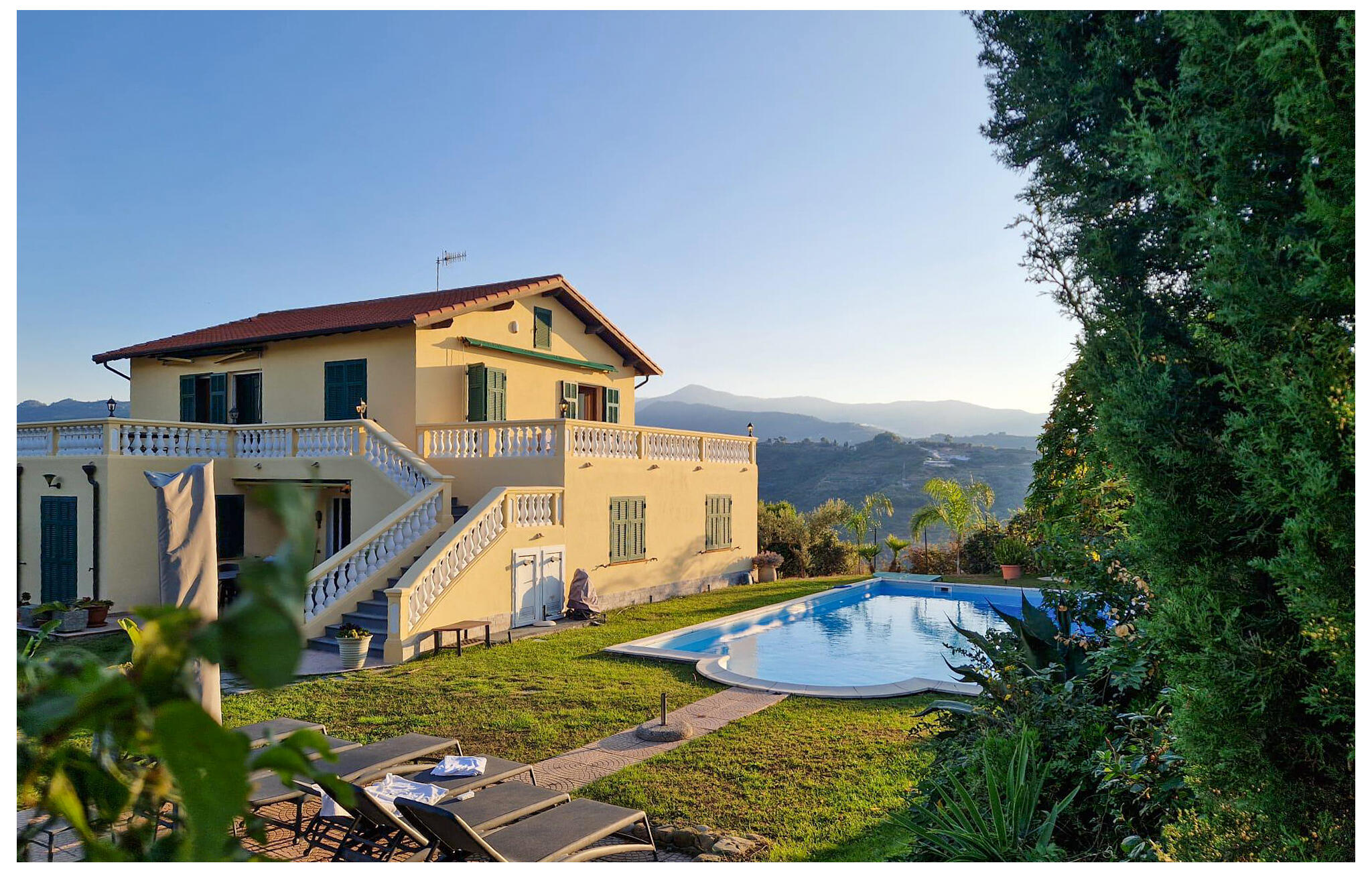 Vakantiehuis met privé zwembad in Camporosso (Italië) voor 6 personen