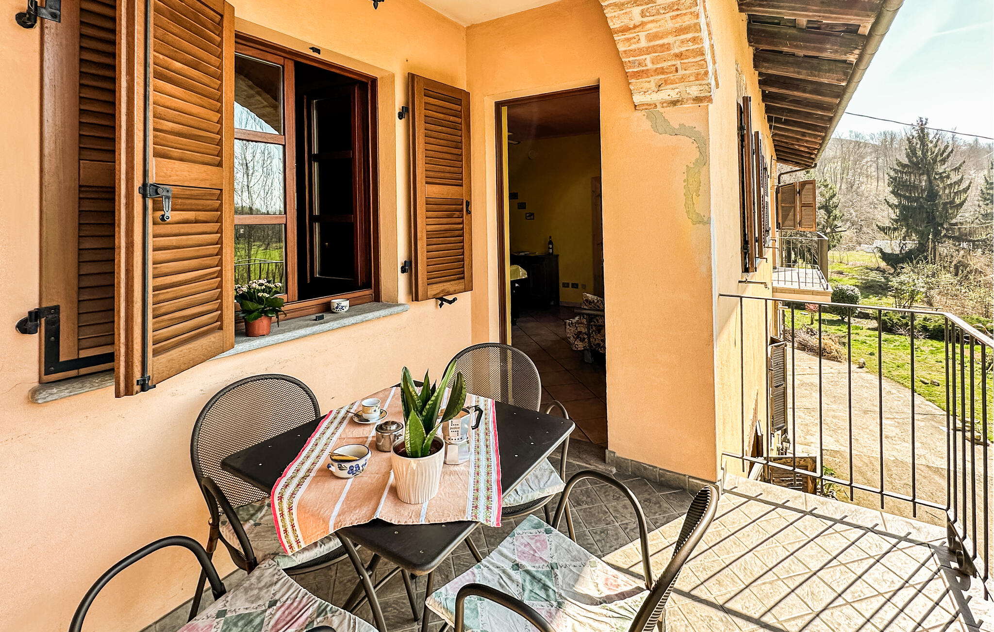 Ferienhaus in Monforte D%$&Alba (Italien) und 1 Hund erlaubt