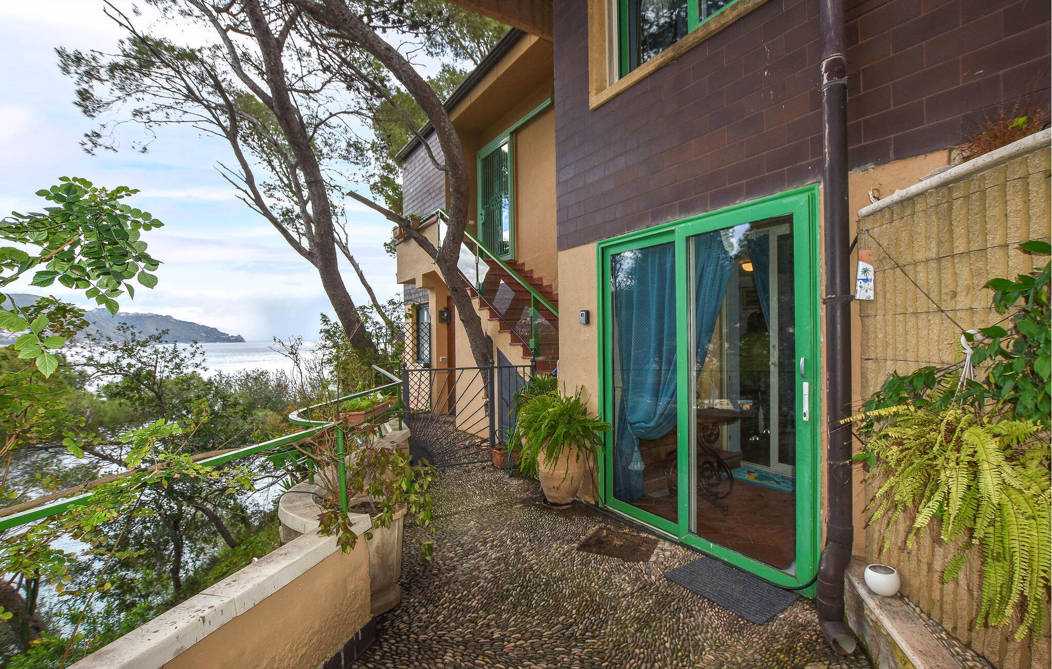 Accommodation image