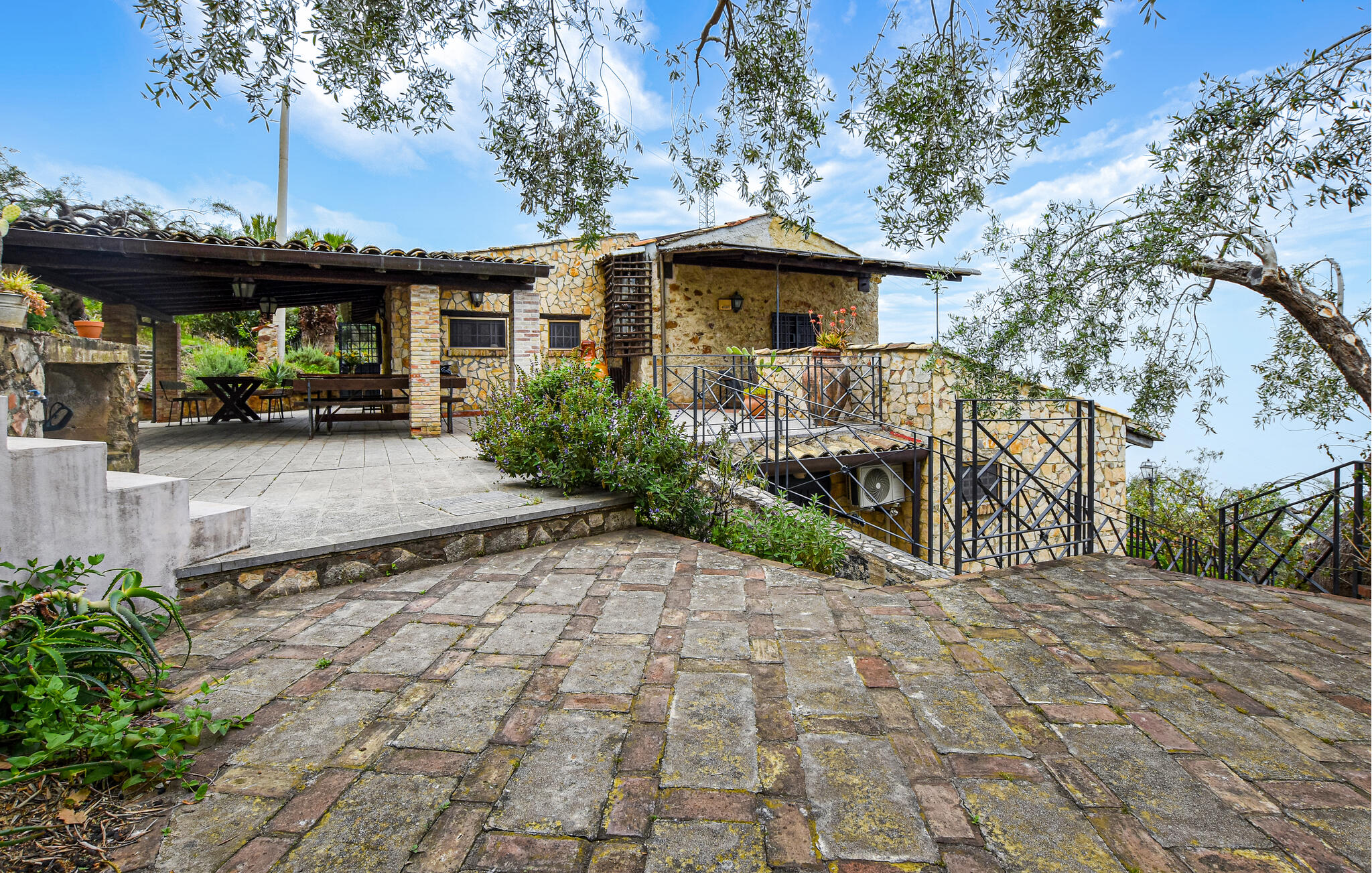 Accommodation image