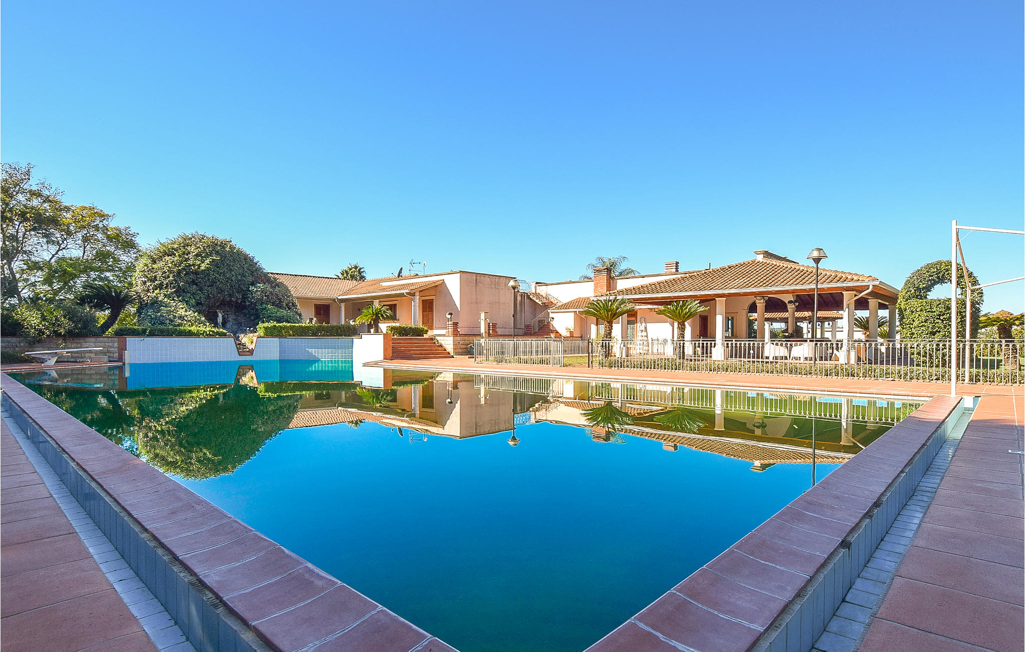 Accommodation image