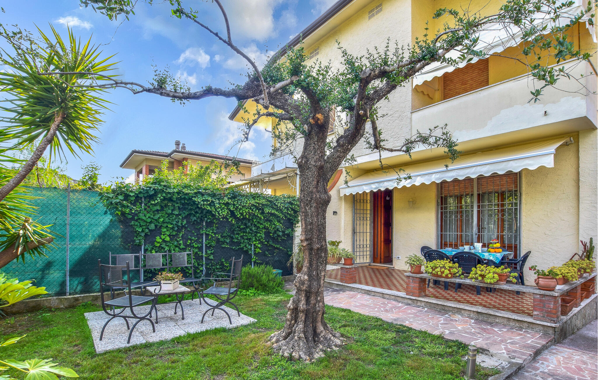 Ferienhaus mit umzäuntem Garten in Forte dei marmi (Italien) und 2 Hunde erlaubt