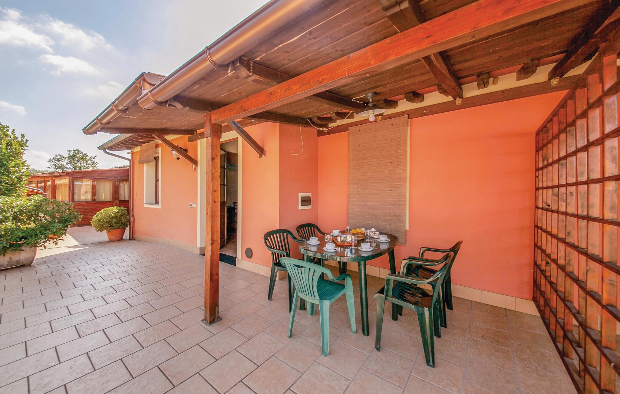 Vakantiehuis met zwembad in Orentano (Italië) voor 8 personen