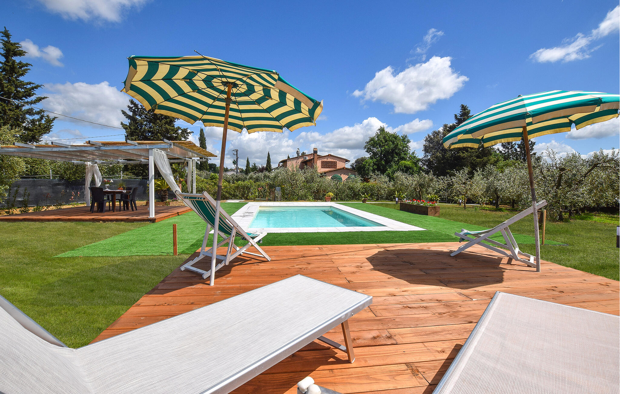 Vakantiehuis met zwembad in Santa Maria a Monte (Italië) voor 4 personen