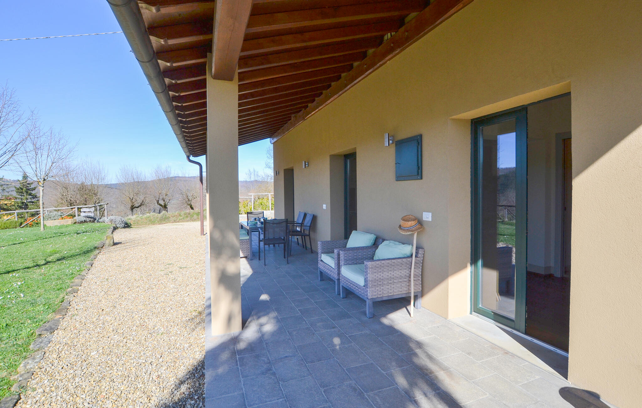 Vakantiehuis met omheinde tuin in Palazzo del Pero (Italië) 2 honden zijn welkom