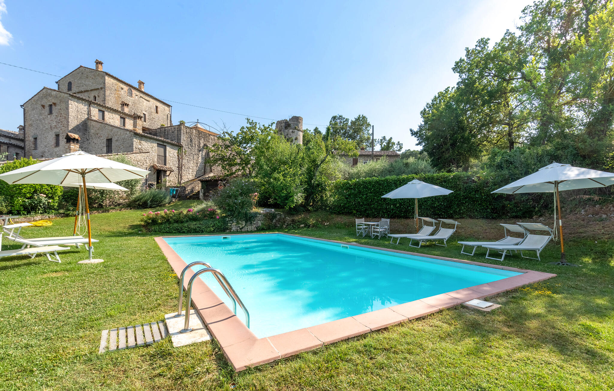 Vakantiehuis met zwembad in Todi (Italië) voor 2 personen