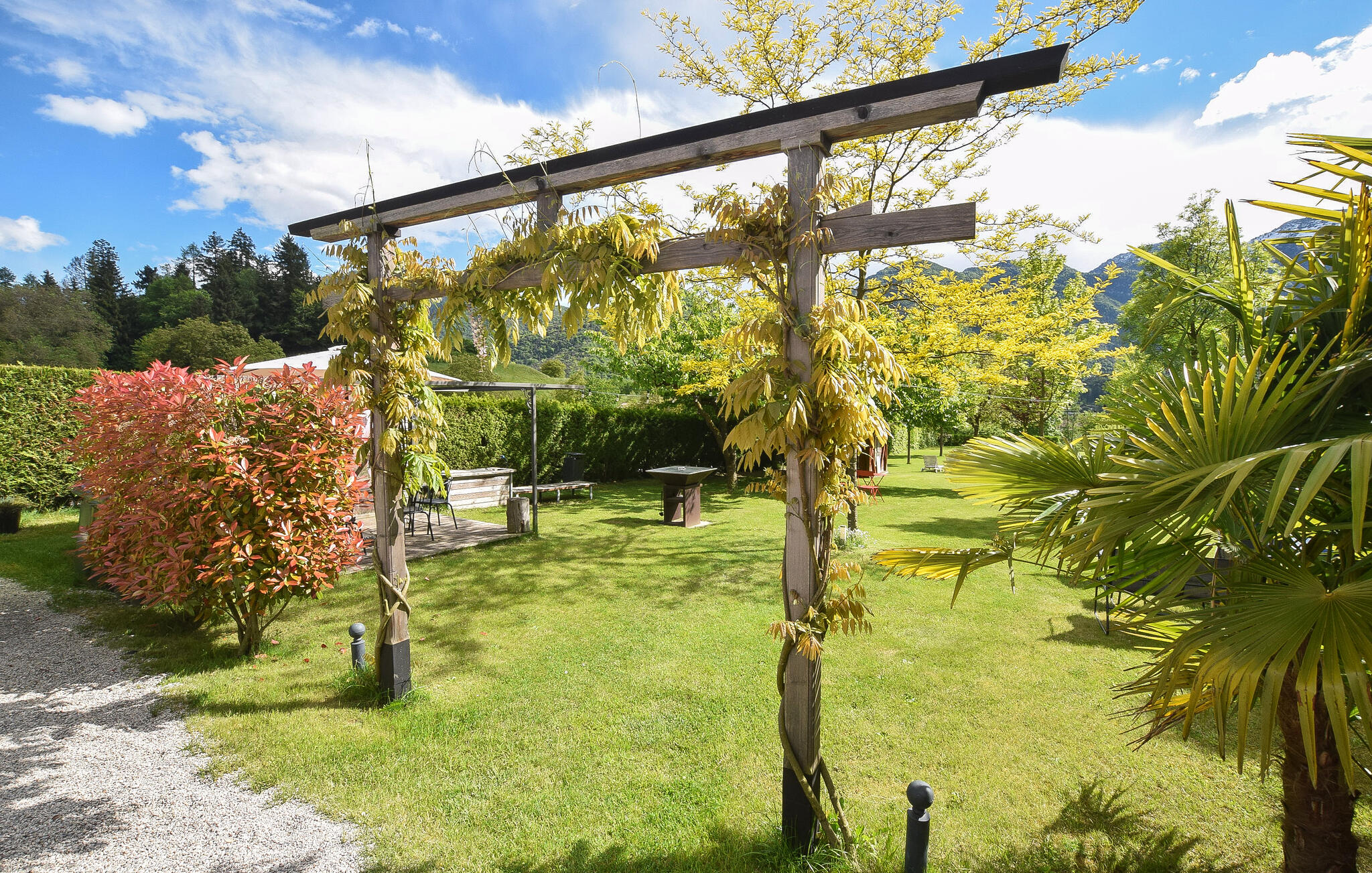 Vakantiehuis met omheinde tuin in Ledro (Italië) 1 hond is welkom