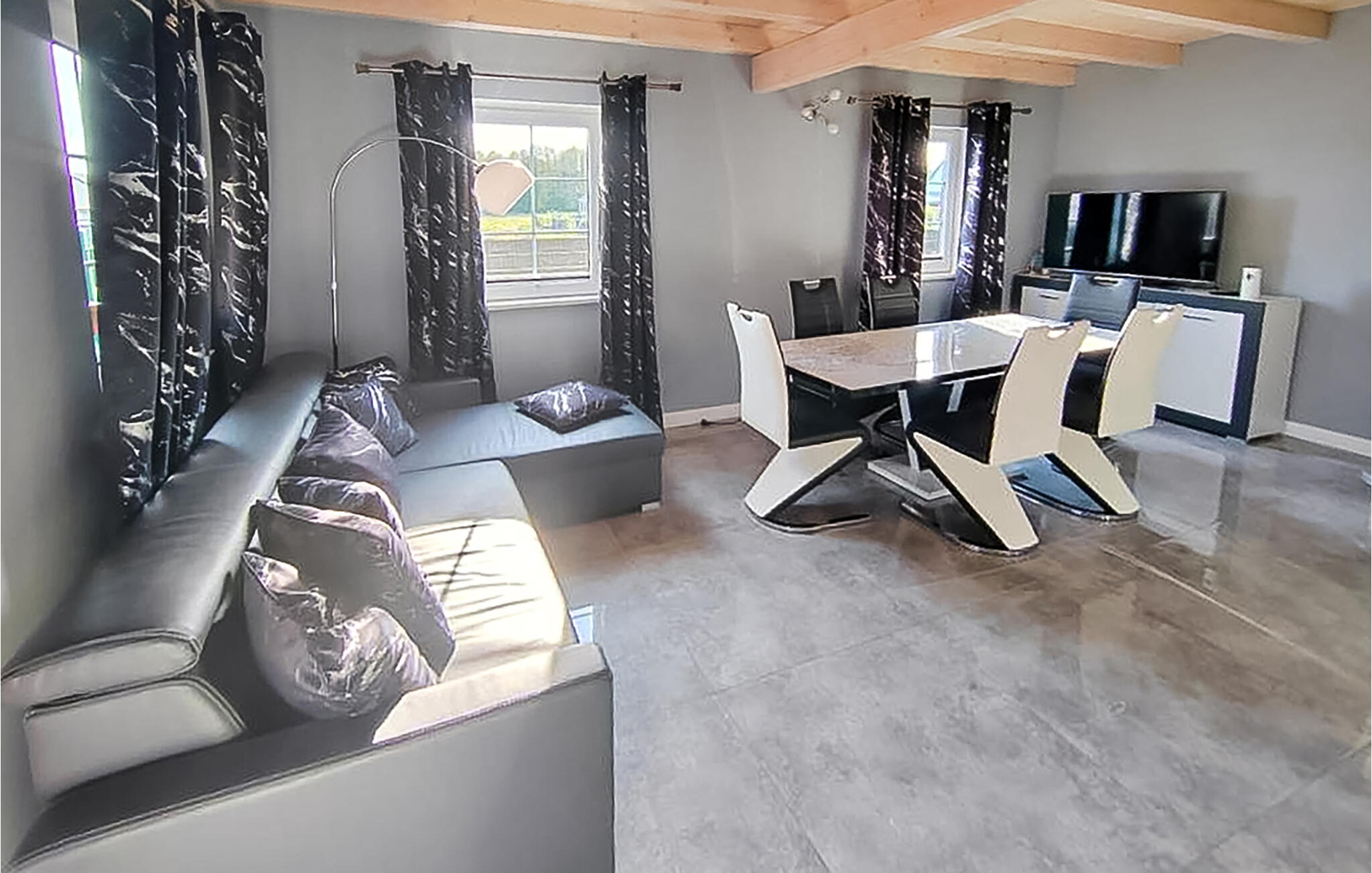 Accommodation image