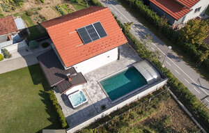 Holiday Home - Zagreb-Dugo Selo , Croatia - CCC407 1