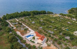 Holiday Home - Brac-Supetar , Croatia - CDB639 1