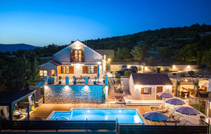 Holiday Home - Makarska-Lovrec , Croatia - CDC705 1