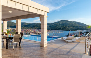 Holiday Home - Korcula-Vela Luka , Croatia - CDS715 1