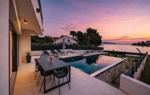 Holiday Home - Veli Iz , Croatia - CDU733 1