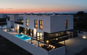 Feriehuse - Pula , Kroatien - CIR305