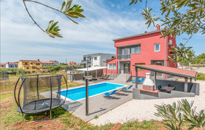 Holiday Home - Pula , Croatia - CIR389 1