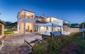 Holiday Home - Pula , Croatia - CIR559 1