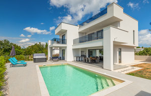 Holiday Home - Pula-Galizana , Croatia - CIR673 1