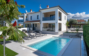 Holiday Home - Pula-Stinjan , Croatia - CIR737 1
