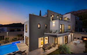 Holiday Home - Split-Podstrana , Croatia - CLD204 1