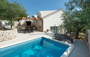 Holiday Home - Omis-Pisak , Croatia - CLD769 1
