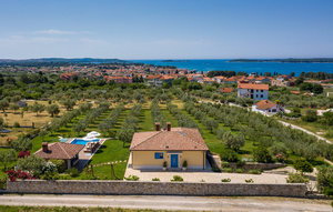 Holiday Home - Fazana , Croatia - CLI367 1