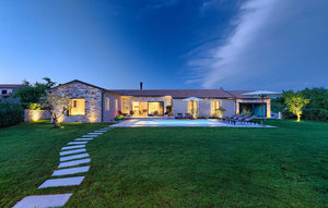 Holiday Home - Rovinj-Bale , Croatia - CLI883 1