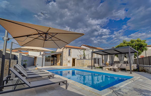 Holiday Home - Kanfanar , Croatia - CLI947 1
