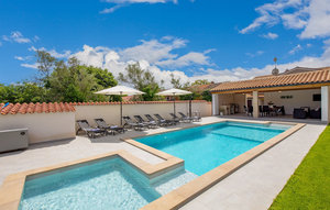 Holiday Home - Pula , Croatia - CLS621 1