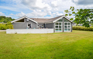 Holiday Home - Lyngsbæk Strand , Denmark - D16002 1