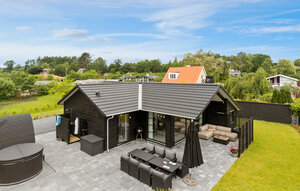 Holiday Home - Lyngsbæk Strand , Denmark - D16033 1
