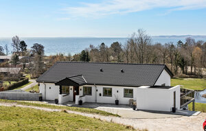 Holiday Home - Lyngsbæk Strand , Denmark - D16905 1