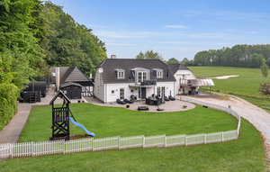 Holiday Home - Juelsminde , Denmark - D88150 1
