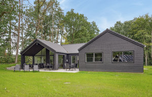Holiday Home - Krakow am See , Germany - DMV094 1