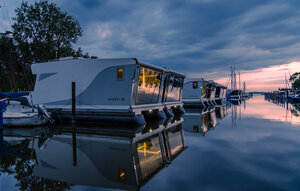 Houseboat - Martinshafen , Germany - DMV926 1