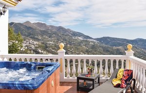 Holiday Home - Canillas De Albaida , Spain - EAN978 1