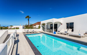 Holiday Home - Playa Blanca , Spain - ELA349 1